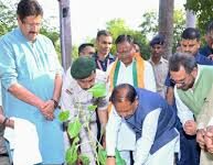 विश्व पर्यावरण दिवस पर मुख्यमंत्री विष्णु देव साय ने किया ‘एक पेड़ माँ के नाम’ अभियान 2026-27 का शुभारंभ