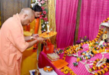 सीएम योगी आज करेंगे रामलला के दर्शन
