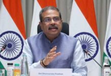शिक्षा मंत्री धर्मेंद्र प्रधान ने दिया इस्तीफा