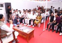 मुख्यमंत्री डॉ. यादव ने इंदौर में सोशल मीडिया इन्फ्लुएंसर्स के साथ किया आत्मीय व प्रेरक संवाद