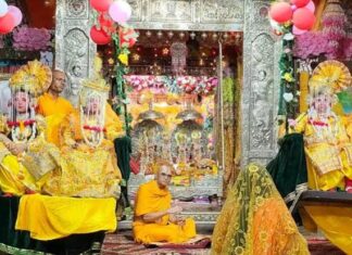अयोध्या के 5 हजार मंदिरों में गूंजे भजन-कीर्तन, झूलनोत्सव से भक्तिमय हुई रामनगरी