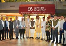 सिंगापुर में CM विष्णु देव साय की बड़ी पहल, गार्डन्स बाय द बे से हरित विकास पर चर्चा; बिजनेस लीडर्स से निवेश पर संवाद